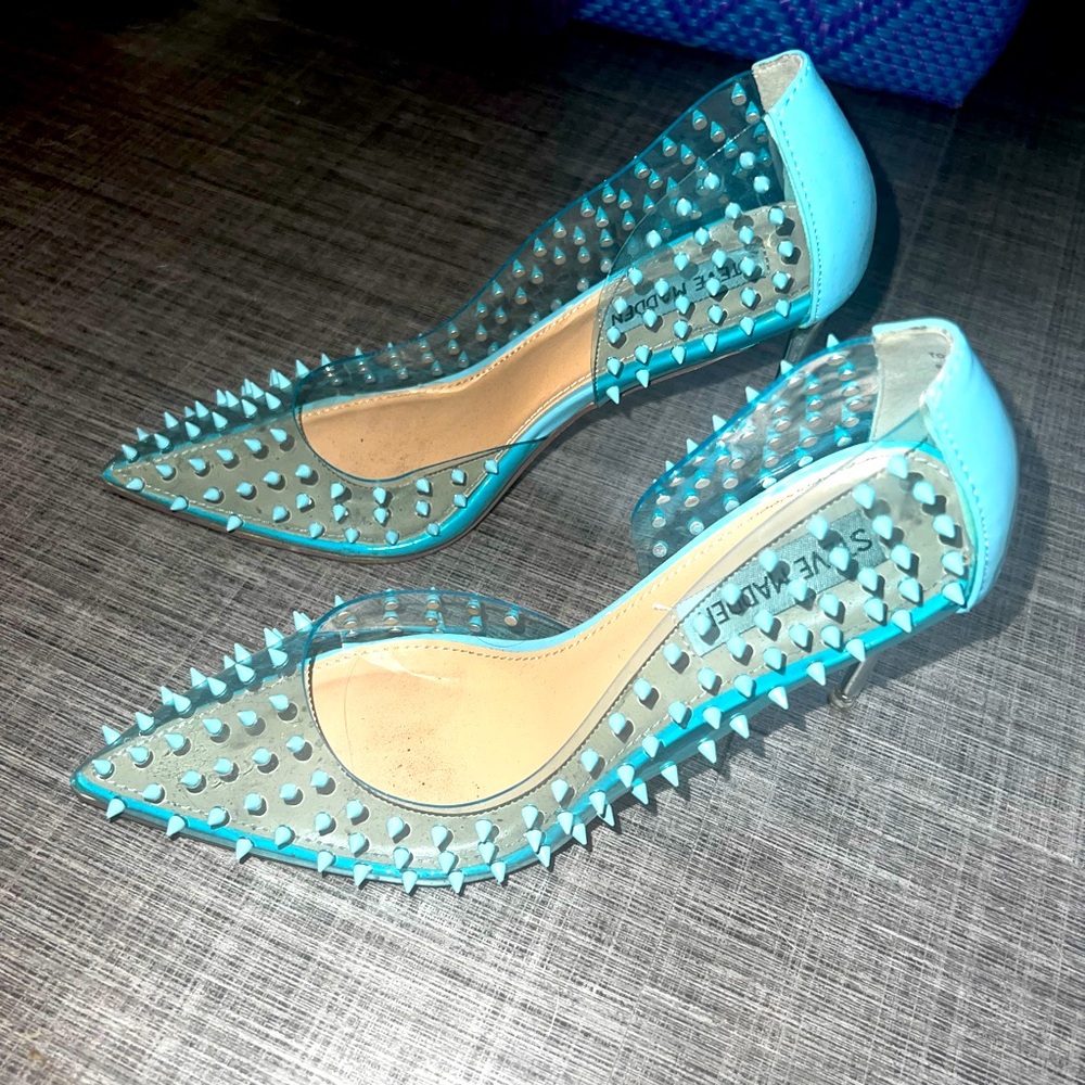 STEVE MADDEN PUMPS
